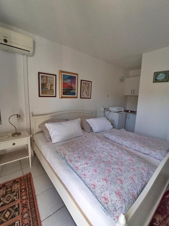 Apartments Vejo コルチュラ エクステリア 写真